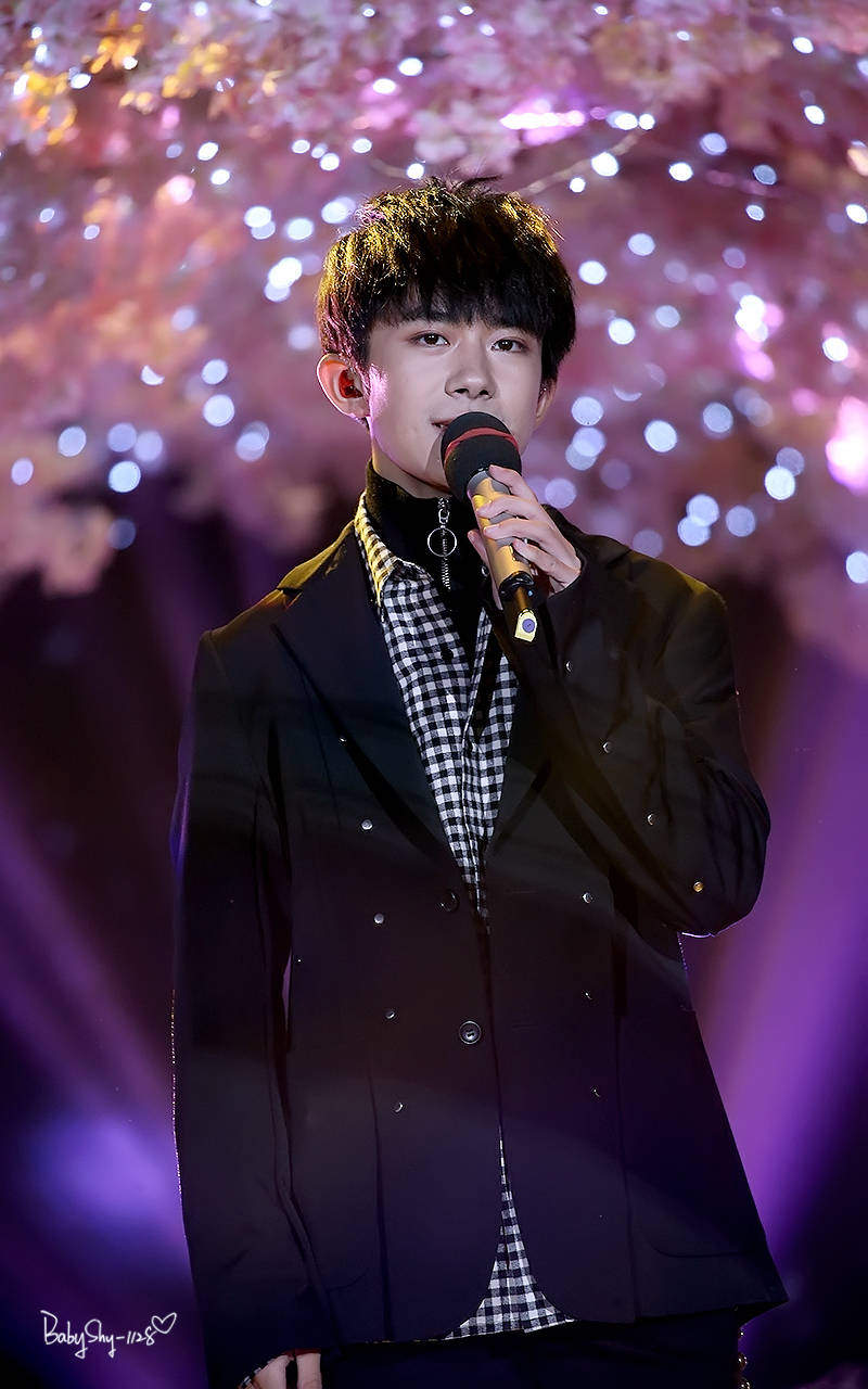 易烊千玺 #tfboys 1128易烊千玺十六岁生日会 高清 帅气