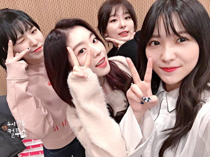 irene私生爆料Wendy,Irene和郑秀晶实锤 red velvet 裴珠泫(irene)姜涩琪 孙承欢(wendy)金艺琳(yeri)
