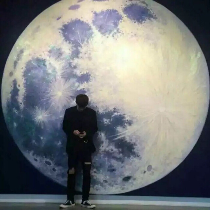 月亮头像男男生图片