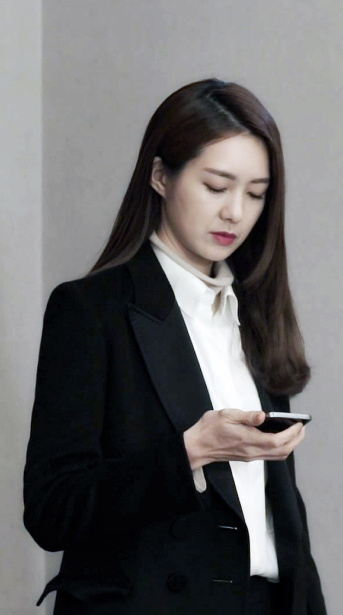 x  2017年2月15日 23:45   关注  李瑶媛 不夜城 评论 收藏