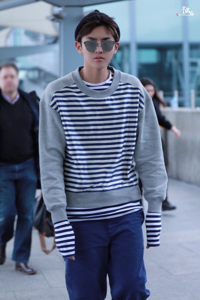 170222 吴亦凡 伦敦飞洛杉矶
