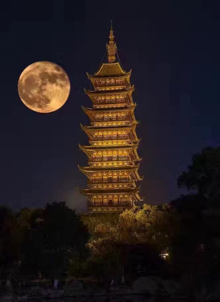 元宵节月亮拍摄图片