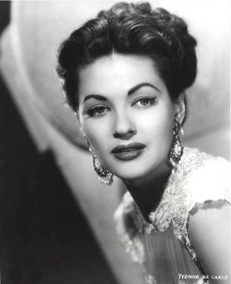 好莱坞红唇丽影之yvonne de carlo