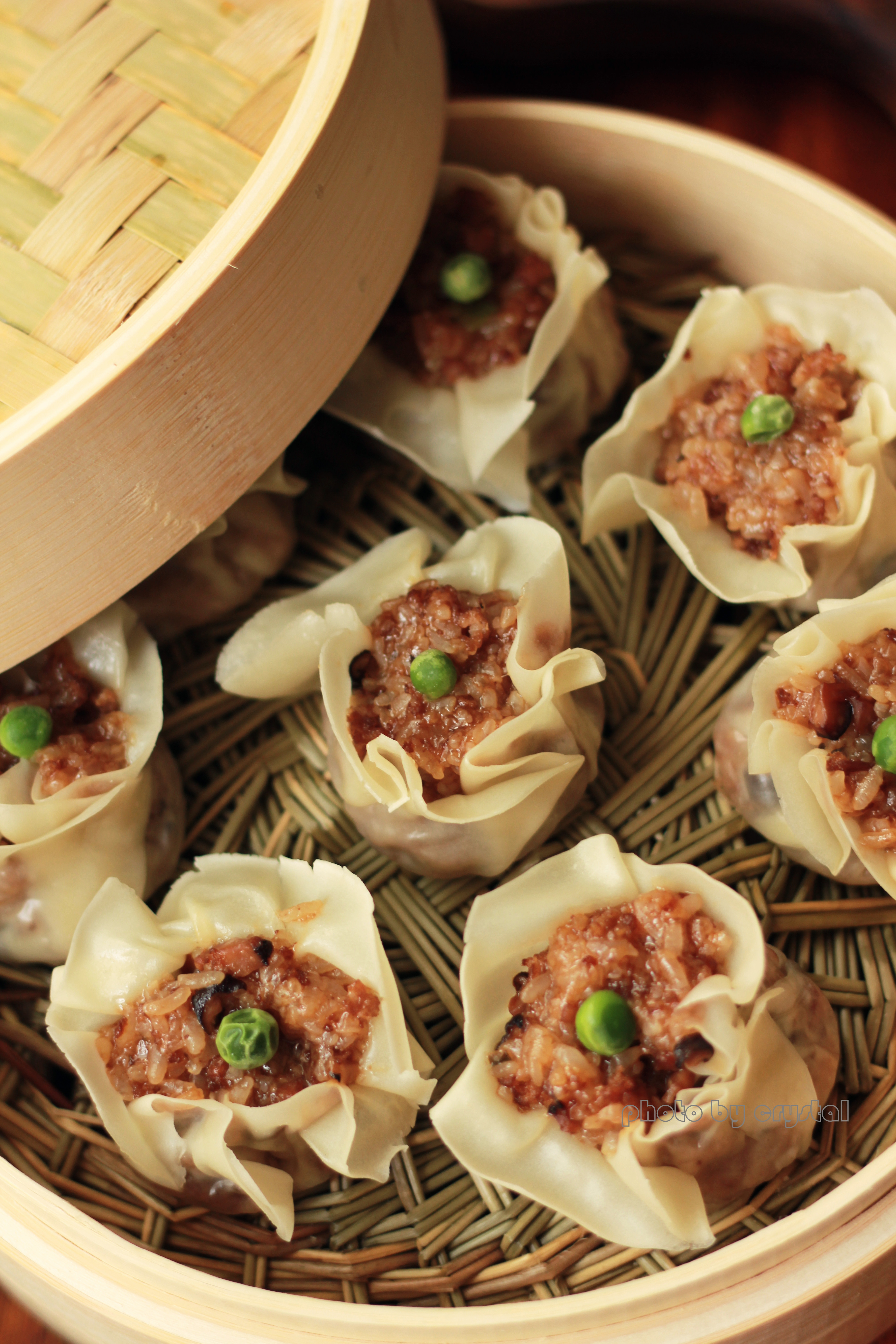 周日下午抽了个空,做了点糯米烧卖,当了今天的早餐,多余的速冻起来,随