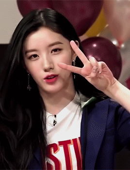 [禁二]pristin( peu ri seu tin)为韩国pledis娱乐于2017年推出的10人