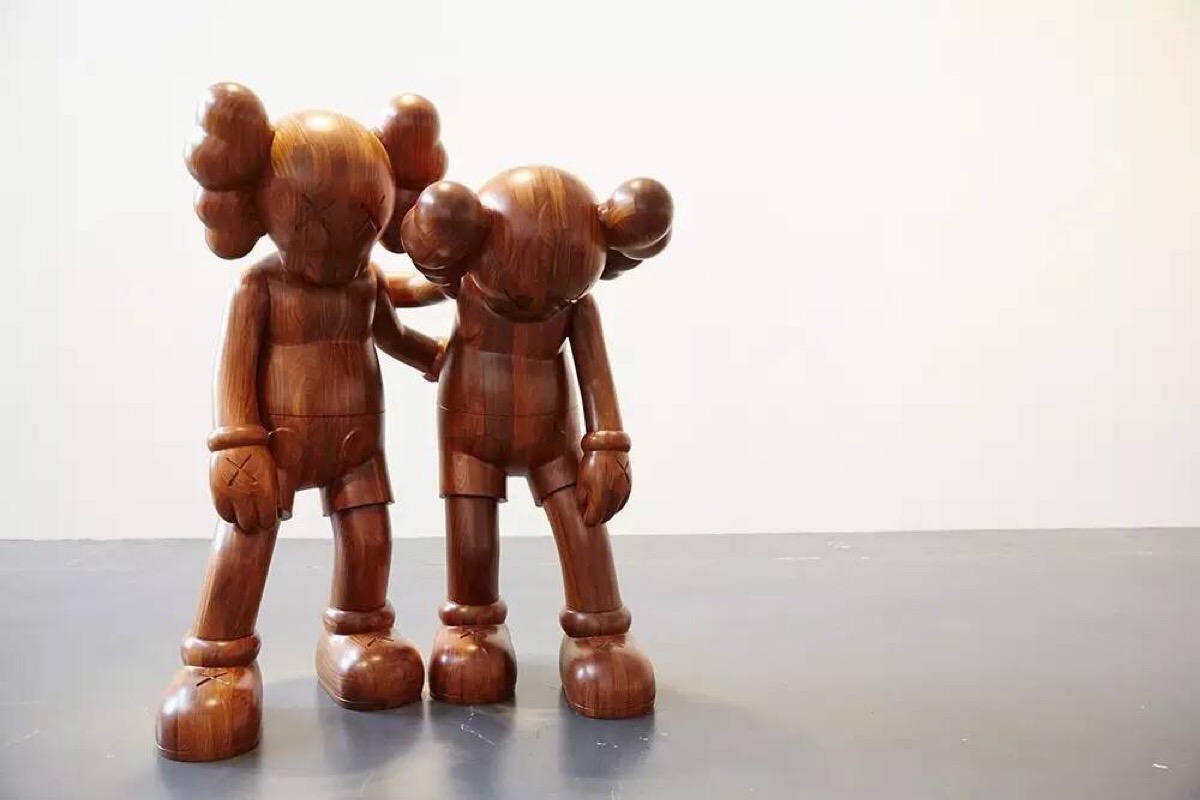 kaws 