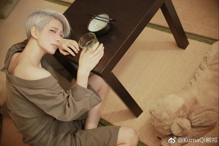 on ice##冰上的尤里# victor nikiforov cos ||维克托:kumaqi熊祁