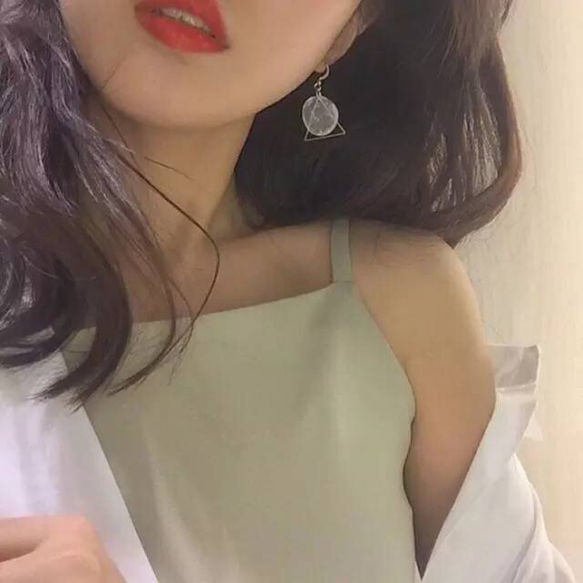 女生 头像 美女 意境 锁骨