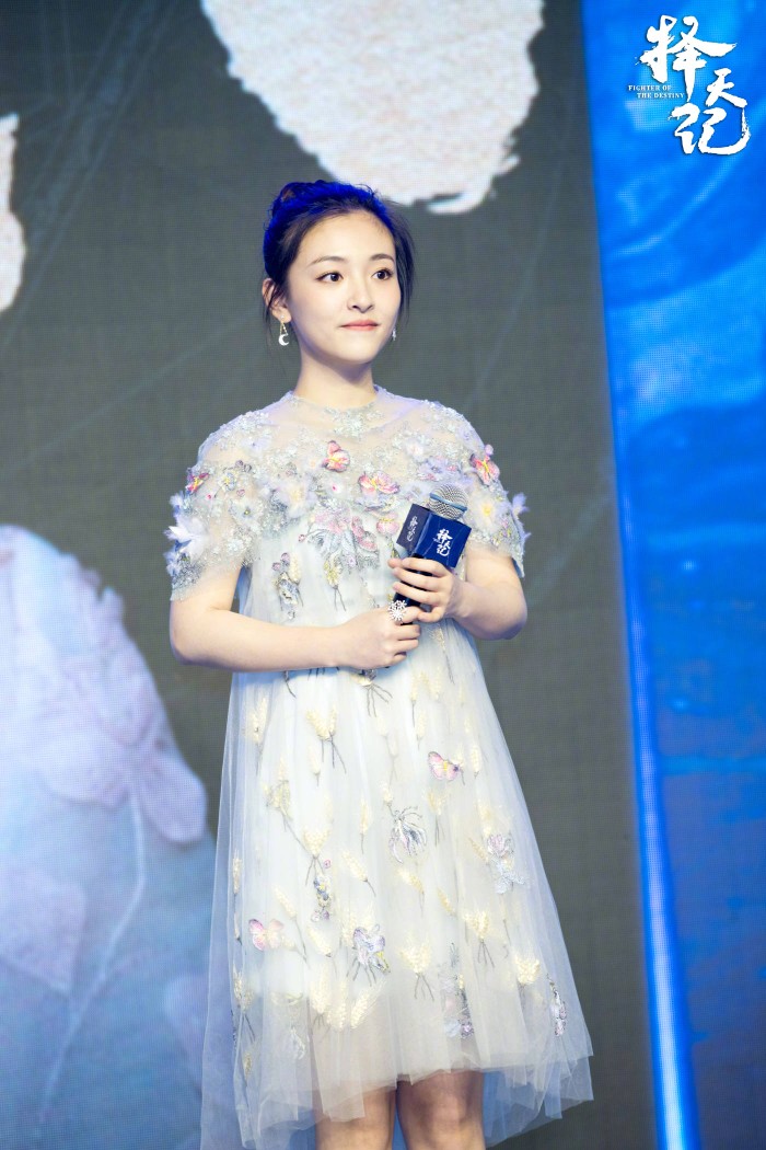 吴倩
