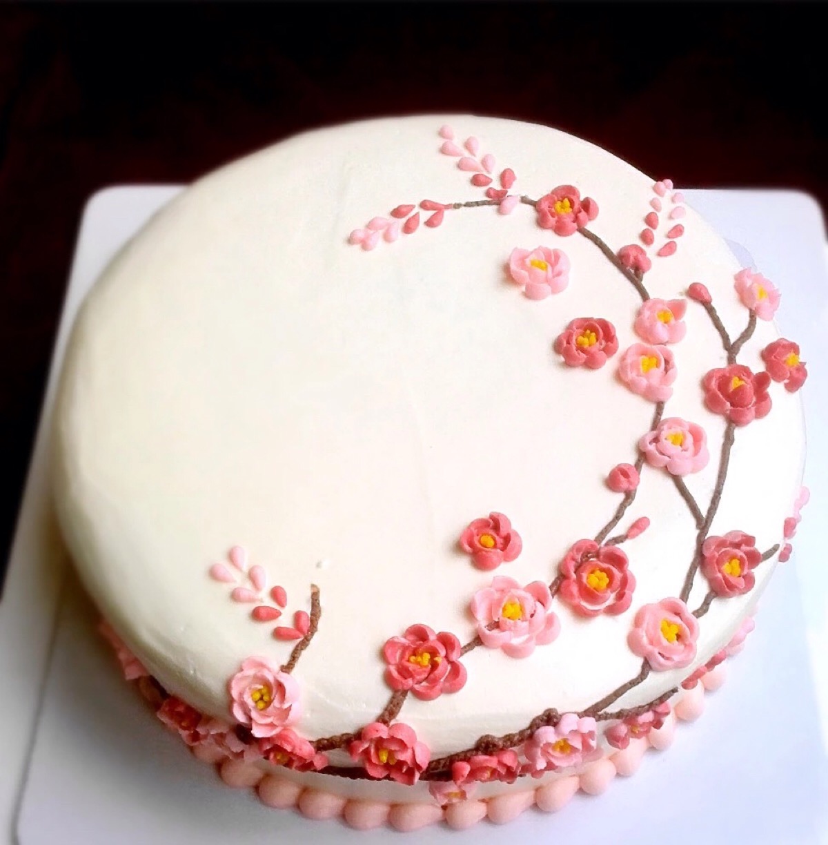 梅花图案生日蛋糕图片图片