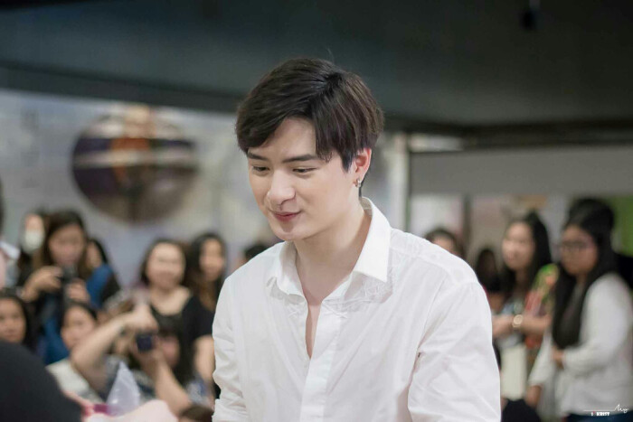 kristperawat 暖暖 阿日学长 arthit 王慧侦 泰剧一年生