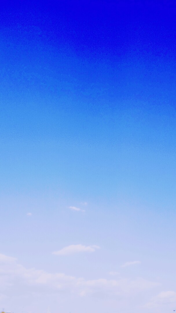 蓝色的天空 少见的好天气