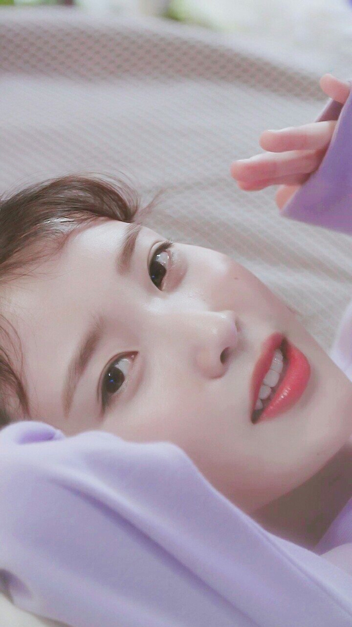 iu 李知恩 头像 壁纸 躺播截图
