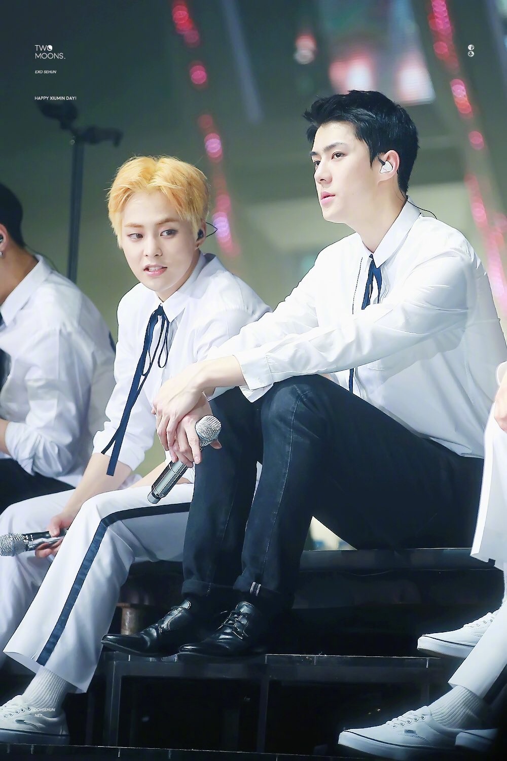 xiumin 金珉锡 exo cbx 禁二传 吴世勋