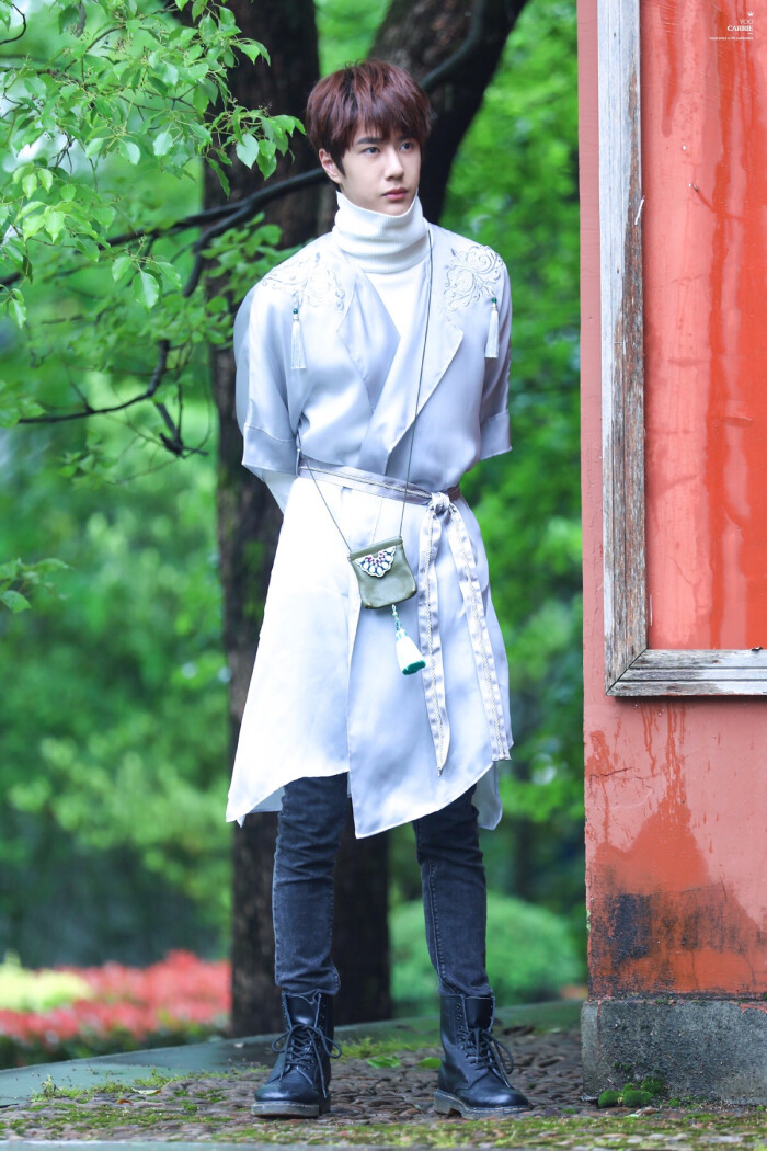 170504 《私立蜀山学园》媒体探班 #uniq王一博# #王一博私立蜀山学园