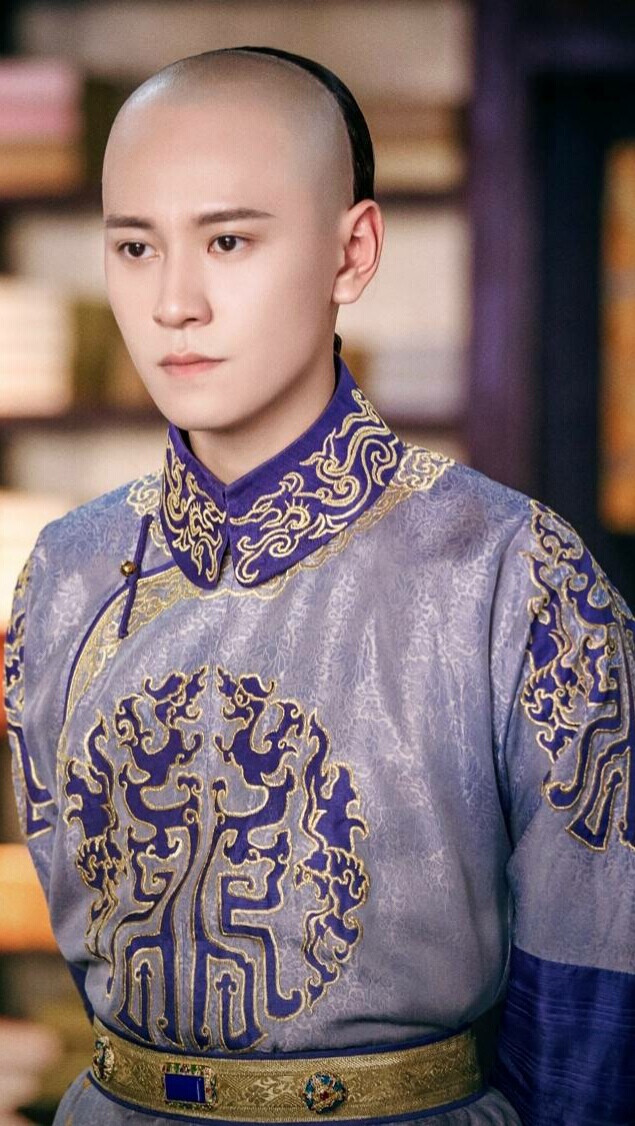 秦俊杰 