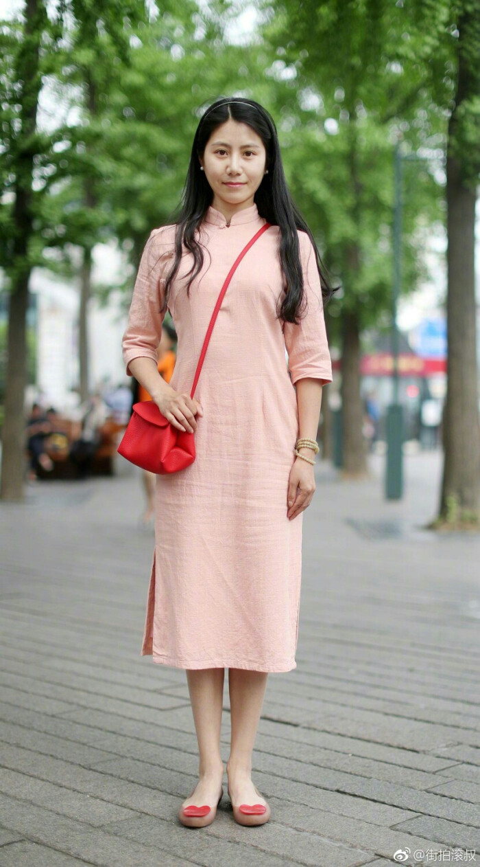 5月15日街拍更新,现代旗袍的江南味