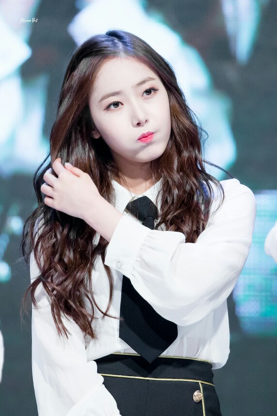 gfriend 黄恩菲信飞