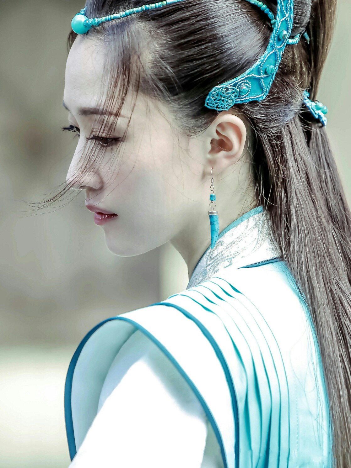 张雯