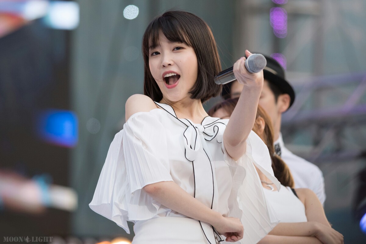 iu 李智恩 国民妹妹