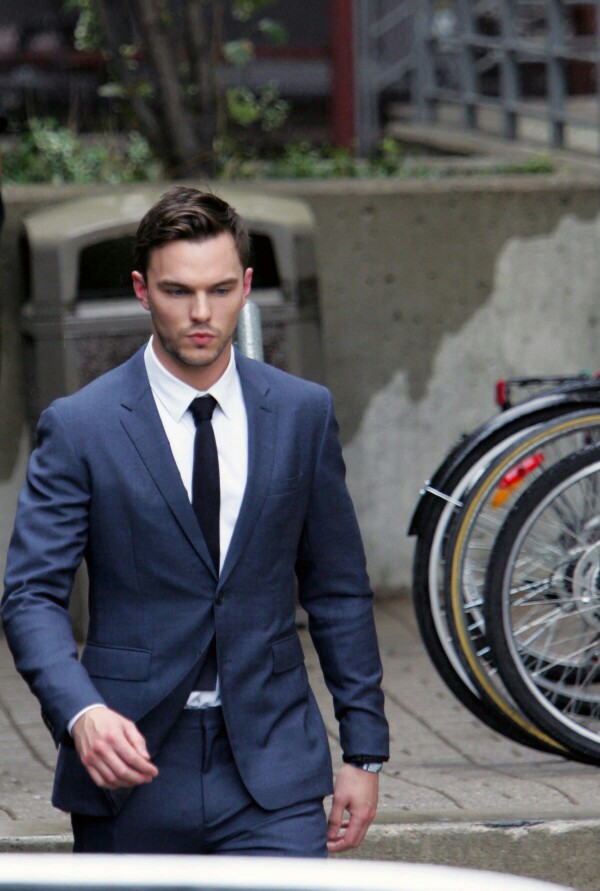 尼古拉斯·霍尔特