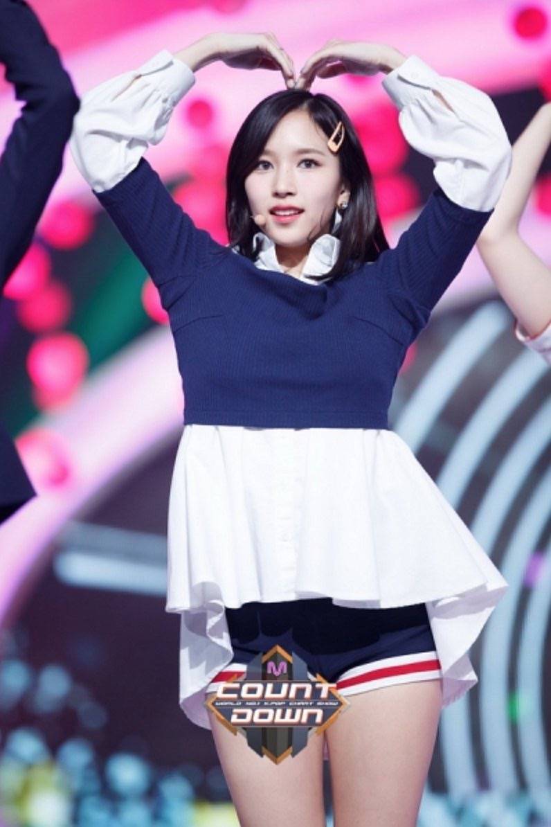 名井南,mina,1997年3月24日出生于美国德州圣安东尼