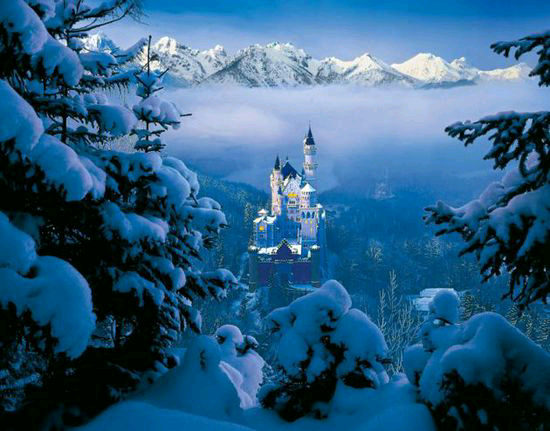 白雪公主宫殿背景图片图片