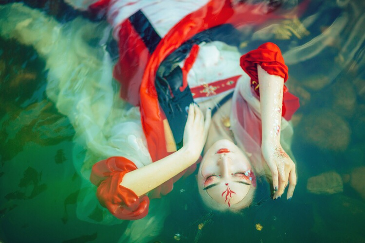 人生总需要一些一意孤行.重要的不是等着别人走进来.