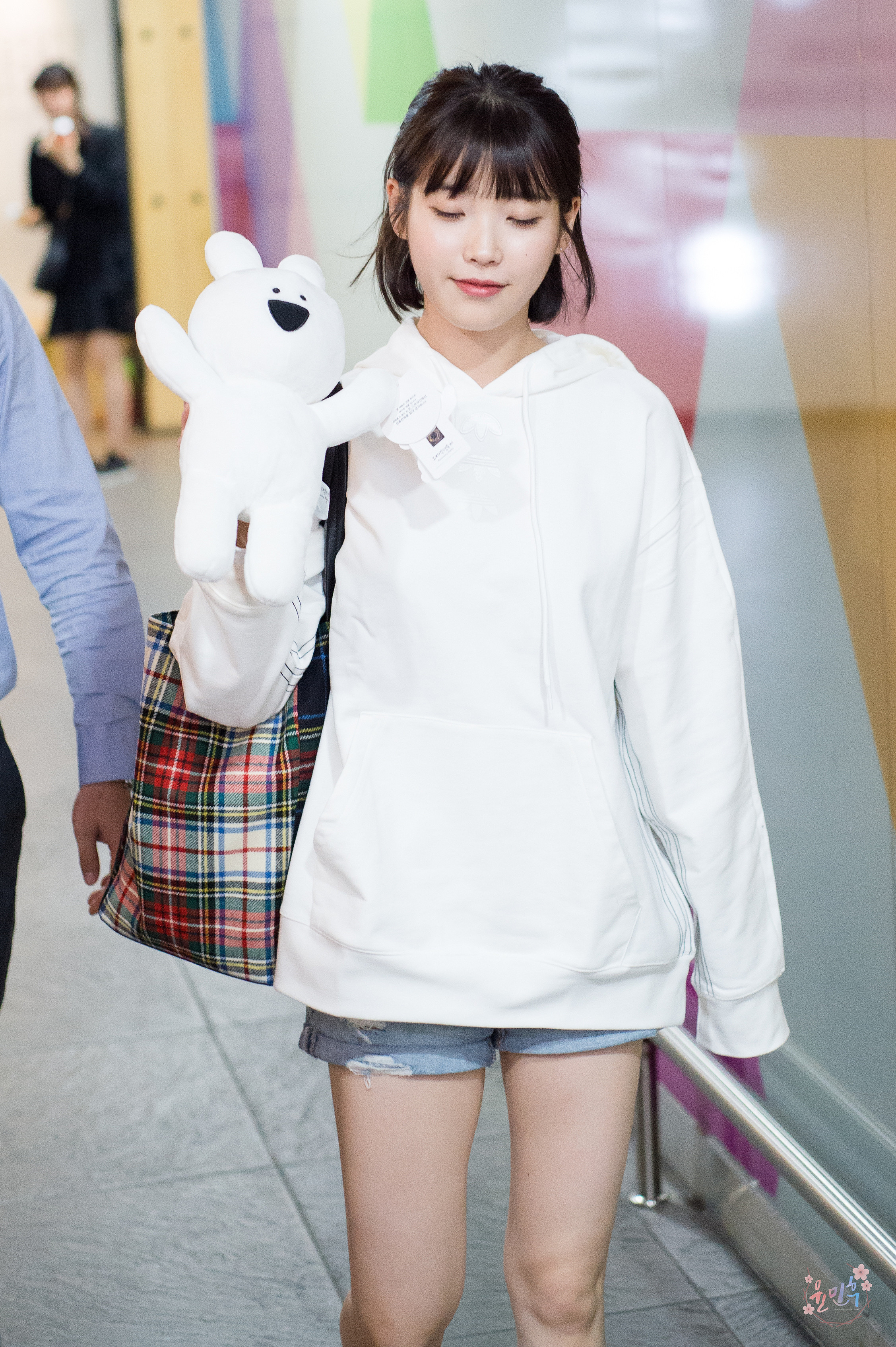 iu 李智恩 首尔站