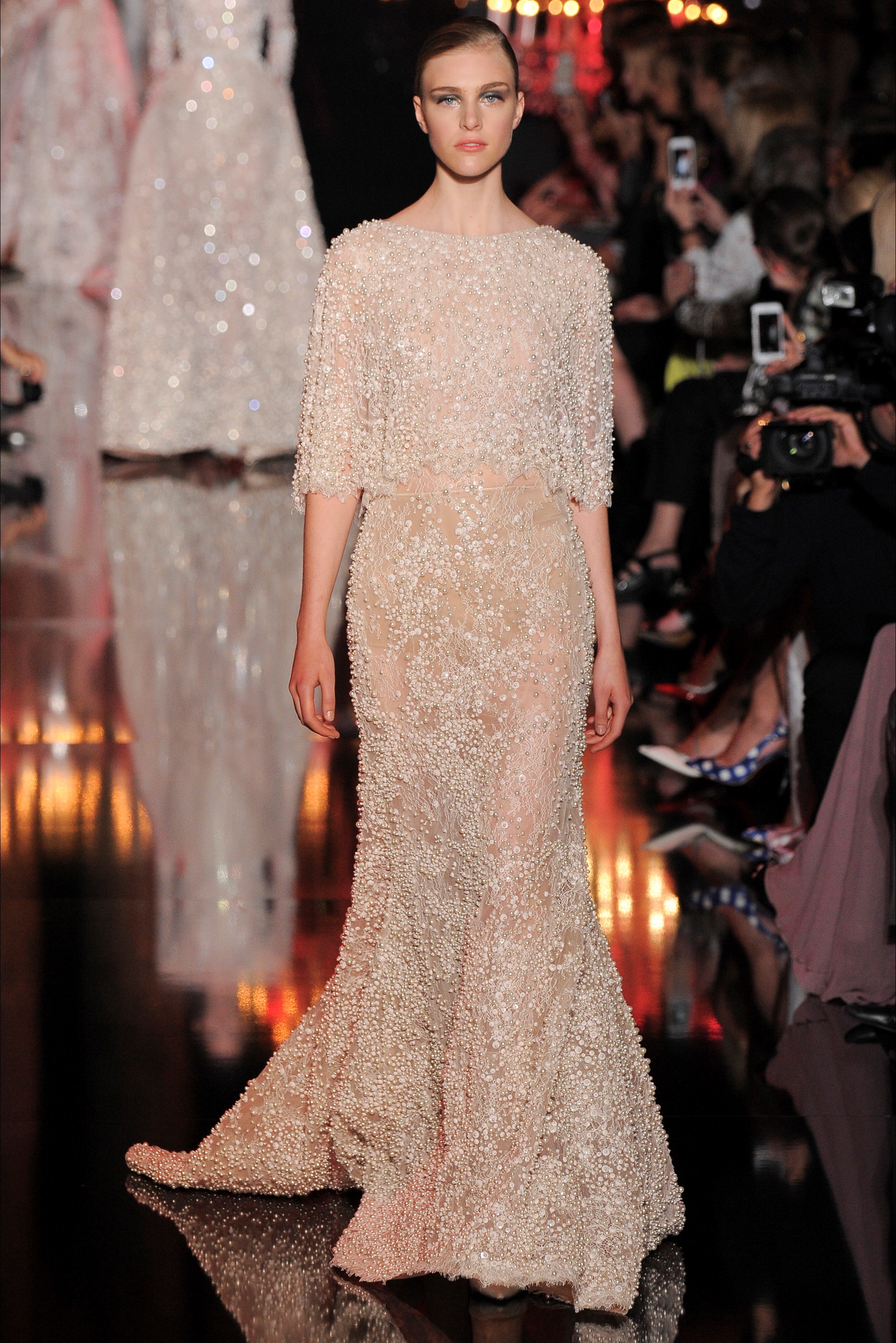elie saab(艾莉·萨博)于巴黎时装周发布2014秋冬高定系列