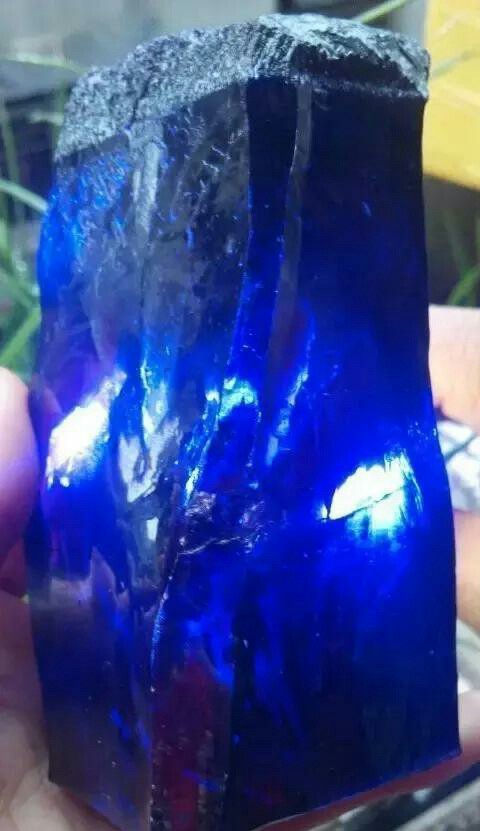 蓝宝石原石
