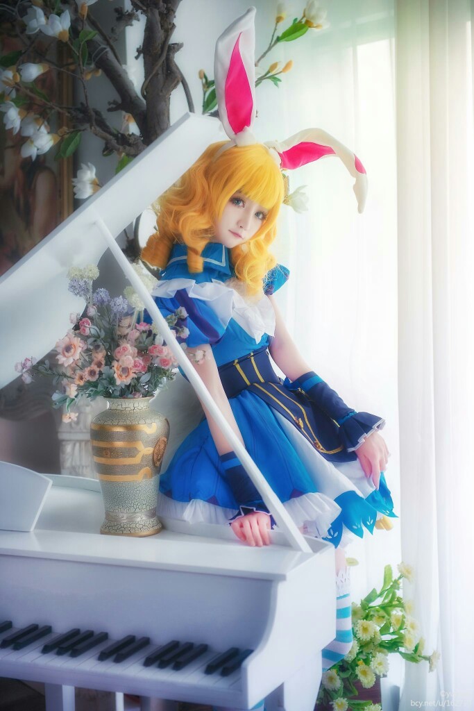 cosplay妲己爱丽丝,王者荣耀cos偶像季 王者荣耀#妲己爱丽丝仙境cos