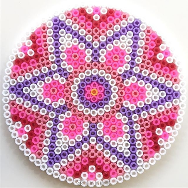 我爱拼豆# 给我一块圆板,我能把自己拼晕了……图9是教你们怎么拼圆