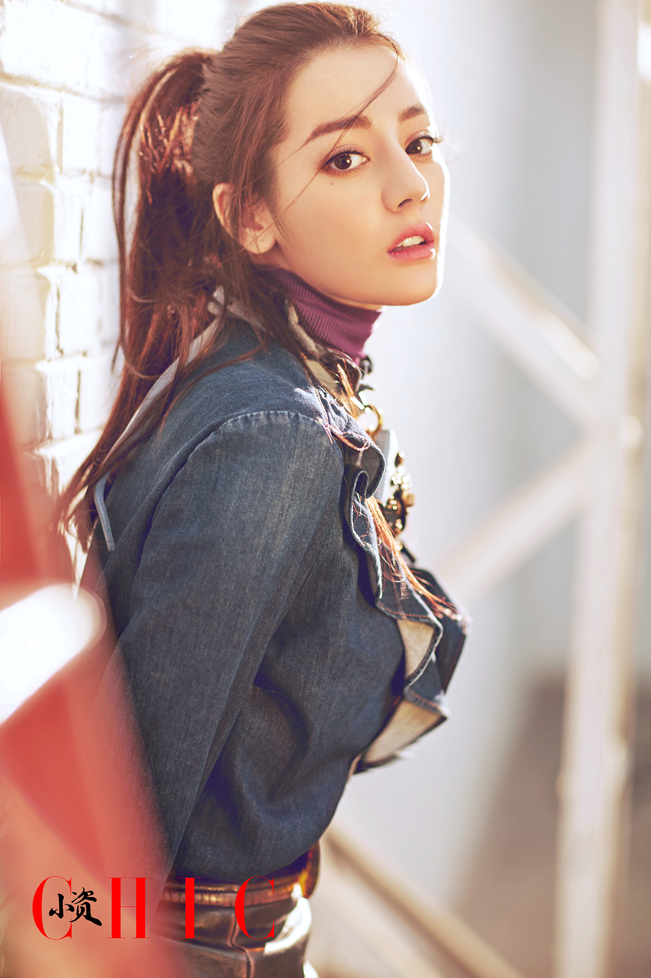 2017《小资chic》一月刊封面:迪丽热巴(新的一年期待不一样的胖迪( ))