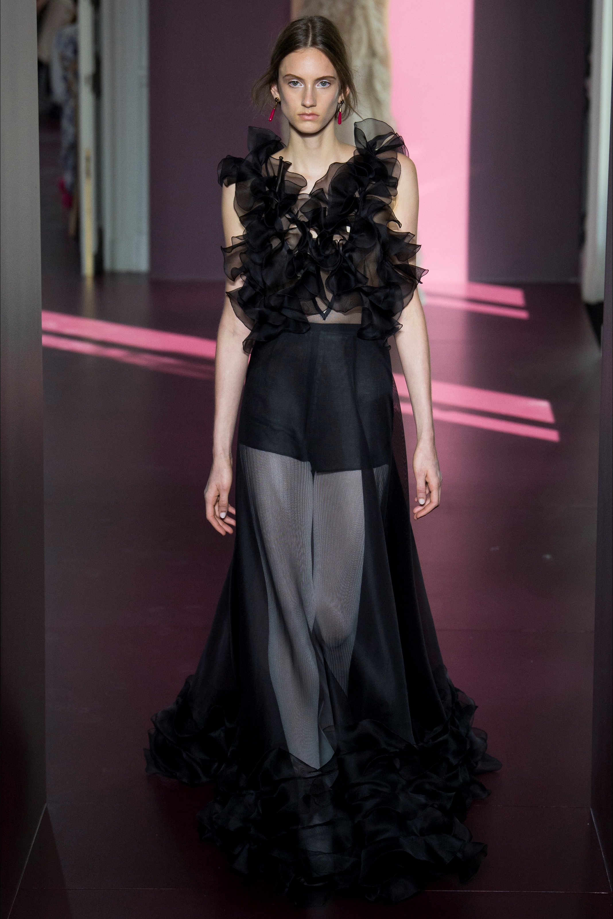 valentino(华伦天奴)2017巴黎秋冬高定时装秀