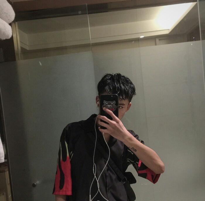 酱心靥的/男头/个性/玩网/酷/痞味/帅