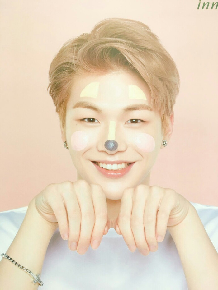 wanna one 姜丹尼尔 170708 innisfree广告海报饭制修图 cr.peachup