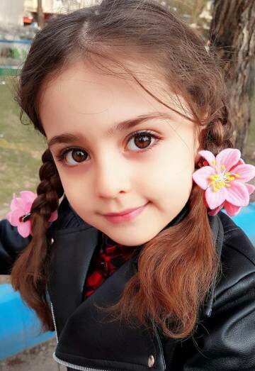 伊朗小美女mahdis