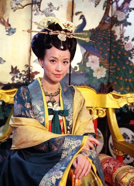 我对于妈剧素来避退三舍,可不得不说这部剧(我也