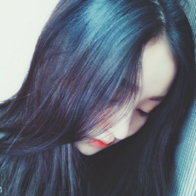 [韩系 女生 欧美 半身 唯美 遮脸 镜子照 中式风 安静 可爱 卖萌 个性