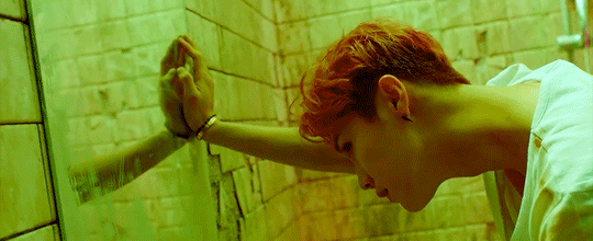 (lu han),1990年4月20日出生于北京,中国男演员,歌手