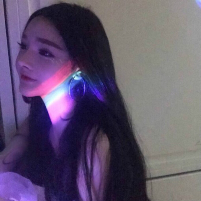 彩虹女生头像