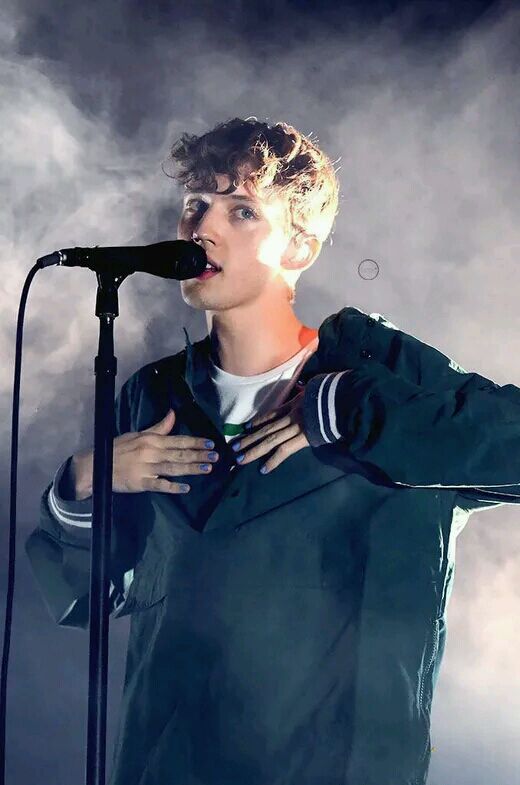 troye sivan