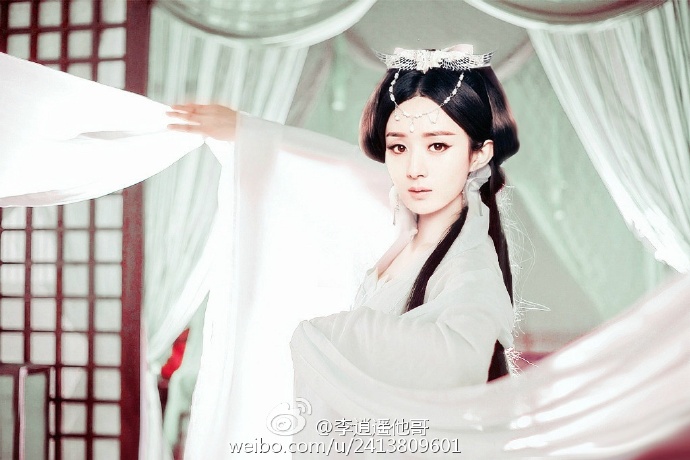 赵丽颖# #赵丽颖楚乔传# @玉骨暖贞 @白衣颖仙 翩若惊鸿,婉若游龙