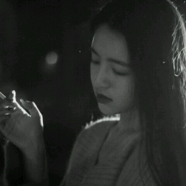 烟酒不离手