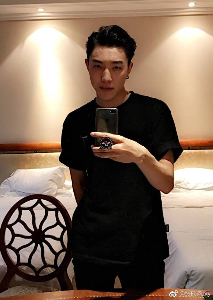 抖音:大背头张欣尧