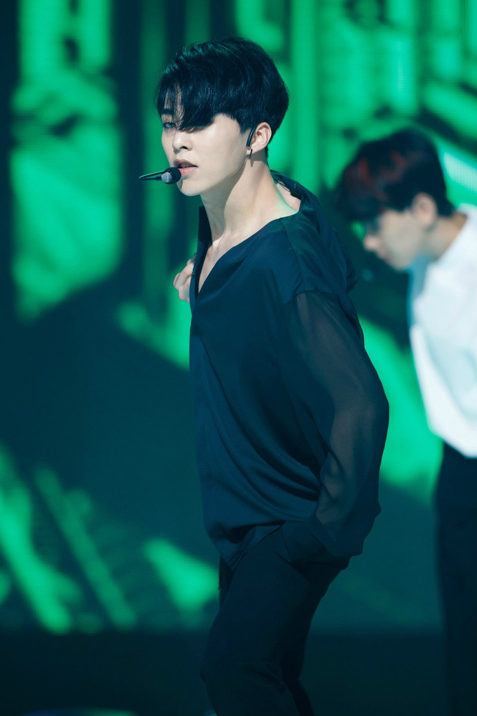 #exo 前夜 舞台照-堆糖,美好生活研究所