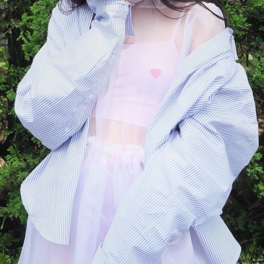 女生头像 半身 一半