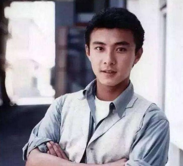 张卫健 