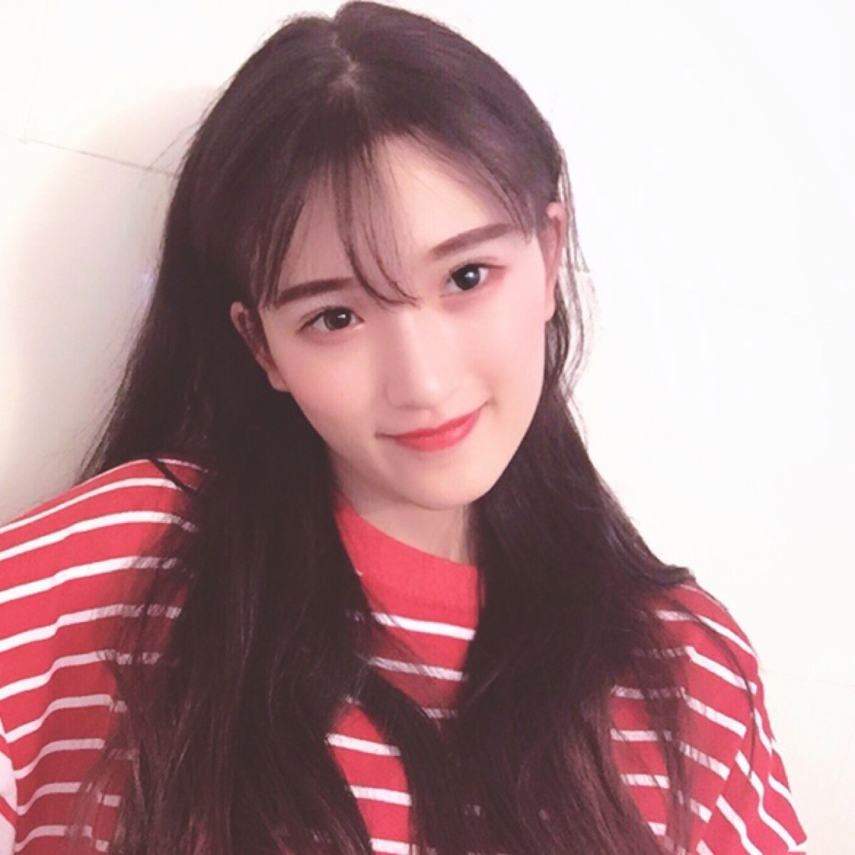 韩系 女生 欧美 半身 唯美 遮脸 镜子照 中式风 安静 可爱 卖萌 个性